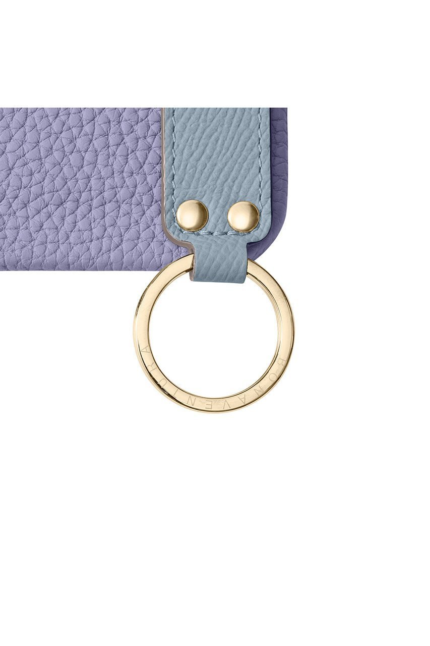 【ボナベンチュラ/BONAVENTURA】の【季節限定】iPhone17 ハンドル付き バックカバーケース シュリンクレザー (ゴールド) 人気、トレンドファッション・服の通販 founy(ファニー) 　ファッション　Fashion　レディースファッション　Fashion for Women　バッグ　Bags　iPhone アイフォーン　iPhone　ユニセックス　Unisex, Genderless　おすすめ　Recommended / Our Picks　ギフト プレゼント　Gift / Present　スタンド　Stand Collar, Upright Stand　スマホケース　Smartphone Case　チャーム　Charm, Pendant　ボックス　Boxy, Box Shape　ラップ　Wrap, Wrap Design　エレガント 上品　Elegant　other-4|ID: prp329100004937523 ipo3291000000037050063