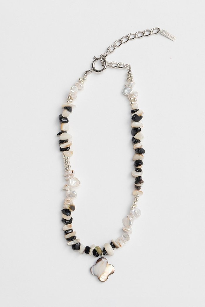 【メゾンスペシャル/MAISON SPECIAL】のMix Pearl Stone Necklace/ミックスパールストーンネックレス インテリア・キッズ・メンズ・レディースファッション・服の通販 founy(ファニー) https://founy.com/ ファッション Fashion レディースファッション Fashion for Women ジュエリー Jewelry ネックレス Necklaces & Pendants シンプル Simple, Minimal ネックレス Necklace, Pendant Necklace パール Pearl, Pearl Accent フェミニン Feminine, Girly フラワー Flower, Floral モチーフ Motif, Design Theme ランダム Random, Irregular |ID: prp329100004937531 ipo3291000000037050130