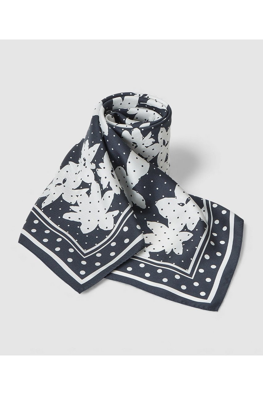 【アナイ/ANAYI】のドットフラワープリントスカーフ 人気、トレンドファッション・服の通販 founy(ファニー) 　ファッション　Fashion　レディースファッション　Fashion for Women　ストール　Soft & Warm Scarves　マフラー・スヌード / 冬小物の定番　Scarves & Mufflers　スカーフ　Scarf, Neckwear　ストール　Stole, Wrap　プリント　Print, Printed Pattern　マフラー　Scarf, Muffler　モチーフ　Motif, Design Theme　春　Spring　other-3|ID: prp329100004937535 ipo3291000000037050163