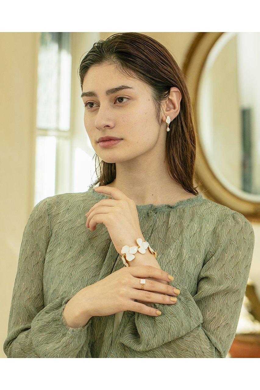 【セシル エ ジャンヌ/CECILE ET JEANNE】のエマイユ ホワイト スクエアリング 人気、トレンドファッション・服の通販 founy(ファニー) 　ファッション　Fashion　レディースファッション　Fashion for Women　エナメル　Patent Leather　ジュエリー　Jewelry, Accessories　スクエア　Square, Square Shape　フォルム　Silhouette, Form　人気　Popular, Best Seller　再入荷　Restock / Back in Stock　定番　Standard, Basic Item　other-6|ID: prp329100004937583 ipo3291000000037050536