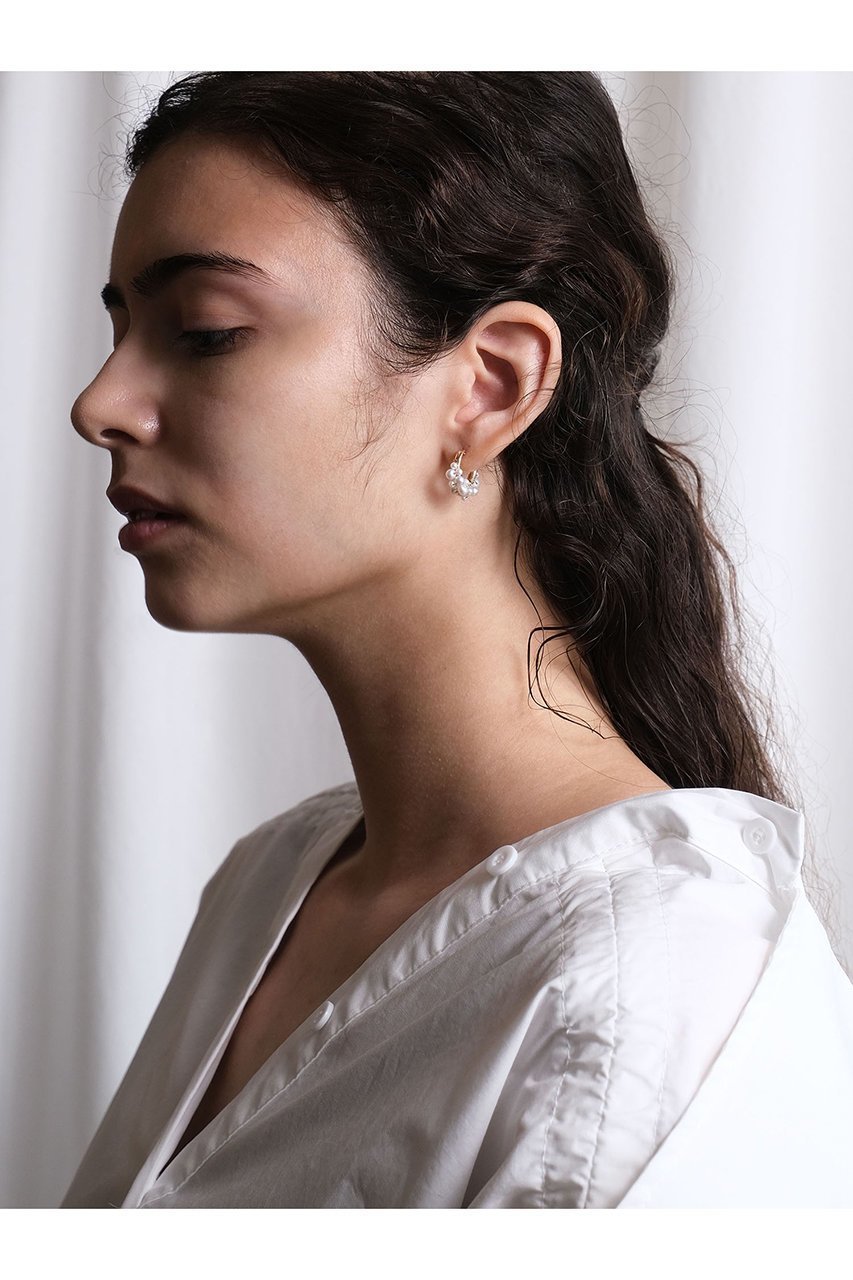 【ナチュラリジュエリ/NATURALI JEWELRY】のパールミスティー巻フープピアス 人気、トレンドファッション・服の通販 founy(ファニー) 　ファッション　Fashion　レディースファッション　Fashion for Women　ジュエリー　Jewelry　ファッションリング　Fashion Rings　イヤリング・フープ・ドロップタイプ　Hoop, Drop & Clip Earrings　イヤリング　Earrings　シンプル　Simple, Minimal　パーティ　Party, Party Style　パール　Pearl, Pearl Accent　フェミニン　Feminine, Girly　フープ　Hoop, Hoop Earrings　再入荷　Restock / Back in Stock　other-3|ID: prp329100004937590 ipo3291000000037050588