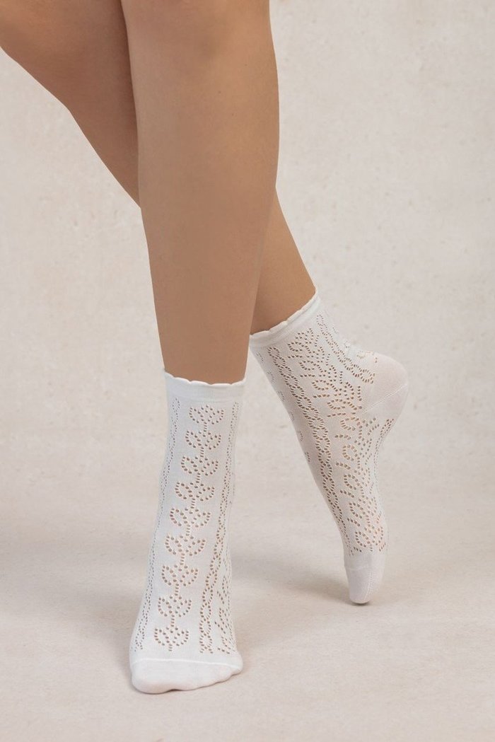 【ブルーフォレ/BLEUFORET】の6532 透かし編みコットンアンクルソックス インテリア・キッズ・メンズ・レディースファッション・服の通販 founy(ファニー) https://founy.com/ ファッション Fashion レディースファッション Fashion for Women ソックス&靴下 Socks & Hosiery レッグウェア・ストッキング Legwear & Hosiery アンクル Ankle-Length Design ソックス Socks, Hosiery フィット Fit, Slim Fit 透かし Cut-Out, Lacework |ID: prp329100004937610 ipo3291000000037050689