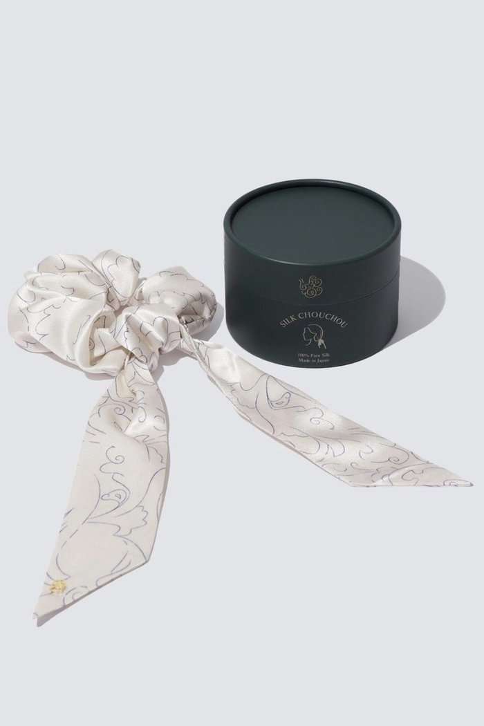 【フートーキョー/Foo Tokyo】のインテリア ライク シルクリボンシュシュ 2WAYタイプ インテリア・キッズ・メンズ・レディースファッション・服の通販 founy(ファニー) https://founy.com/ ファッション Fashion レディースファッション Fashion for Women シュシュ&ヘアアクセ/ヘアアレンジ Scrunchies & Hair Accessories なめらか Smooth, Silky Texture アクセサリー Fashion Accessories シルク Silk, 100% Silk モチーフ Motif, Design Theme エレガント 上品 Elegant 定番 Standard, Basic Item |ID: prp329100004937704 ipo3291000000037051374