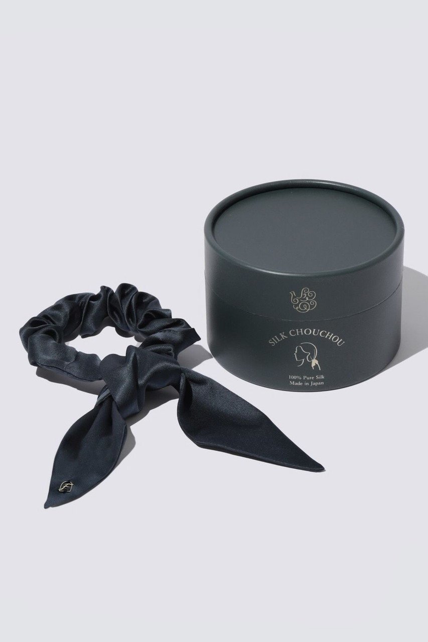 【フートーキョー/Foo Tokyo】のシルクリボンシュシュ 2WAYタイプ インテリア・キッズ・メンズ・レディースファッション・服の通販 founy(ファニー) 　ファッション　Fashion　レディースファッション　Fashion for Women　シュシュ&ヘアアクセ/ヘアアレンジ　Scrunchies & Hair Accessories　アクセサリー　Fashion Accessories　シルク　Silk, 100% Silk　リボン　Ribbon, Bow　チャコールグレー|ID: prp329100004937705 ipo3291000000037051386