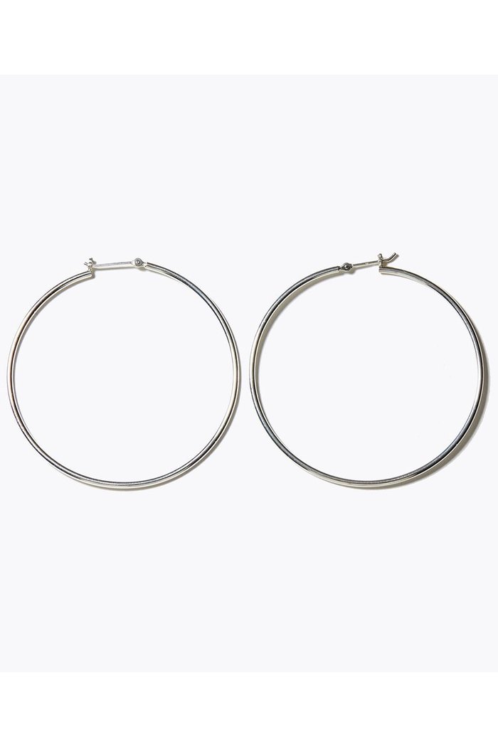 【アルティーダ ウード/ARTIDA OUD】のbone オーガニック thin large シルバーフープピアス インテリア・キッズ・メンズ・レディースファッション・服の通販 founy(ファニー) https://founy.com/ ファッション Fashion レディースファッション Fashion for Women ジュエリー Jewelry ファッションリング Fashion Rings イヤリング・フープ・ドロップタイプ Hoop, Drop & Clip Earrings イヤリング Earrings オーガニック Organic Cotton チャーム Charm, Pendant フォルム Silhouette, Form モチーフ Motif, Design Theme |ID: prp329100004937877 ipo3291000000037052594