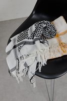 【ガリャルダガランテ/GALLARDAGALANTE】のコットンスクエアジャガードストール 人気、トレンドファッション・服の通販 founy(ファニー) ファッション Fashion レディースファッション Fashion for Women ストール Soft & Warm Scarves マフラー・スヌード / 冬小物の定番 Scarves & Mufflers ジャカード／ジャガード Jacquard, Woven Pattern ストール Stole, Wrap フリンジ Fringe, Tassel マフラー Scarf, Muffler |ID:prp329100004937935