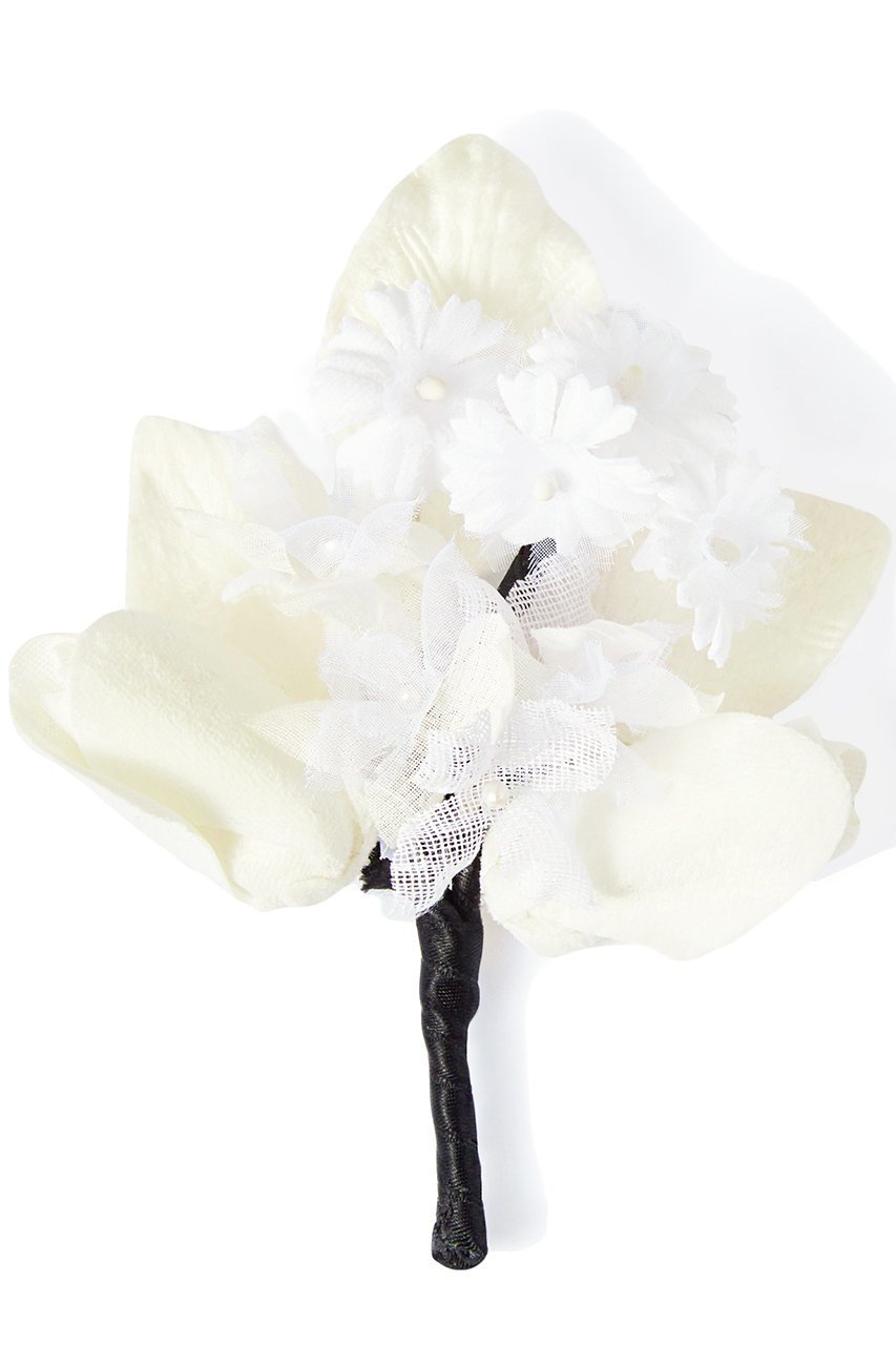 【イリスフォーセブン/IRIS 47】のclara コサージュ 人気、トレンドファッション・服の通販 founy(ファニー) 　ファッション　Fashion　レディースファッション　Fashion for Women　おすすめ　Recommended / Our Picks　オケージョン　Occasion Wear　カットソー　Cut and Sewn Top　ボタニカル　Botanical, Floral Pattern　モダン　Modern, Contemporary　モノトーン　Monotone, Black and White　ランダム　Random, Irregular　リーフ　Leaf, Botanical Leaf　 other-1|ID: prp329100004938075 ipo3291000000037053959