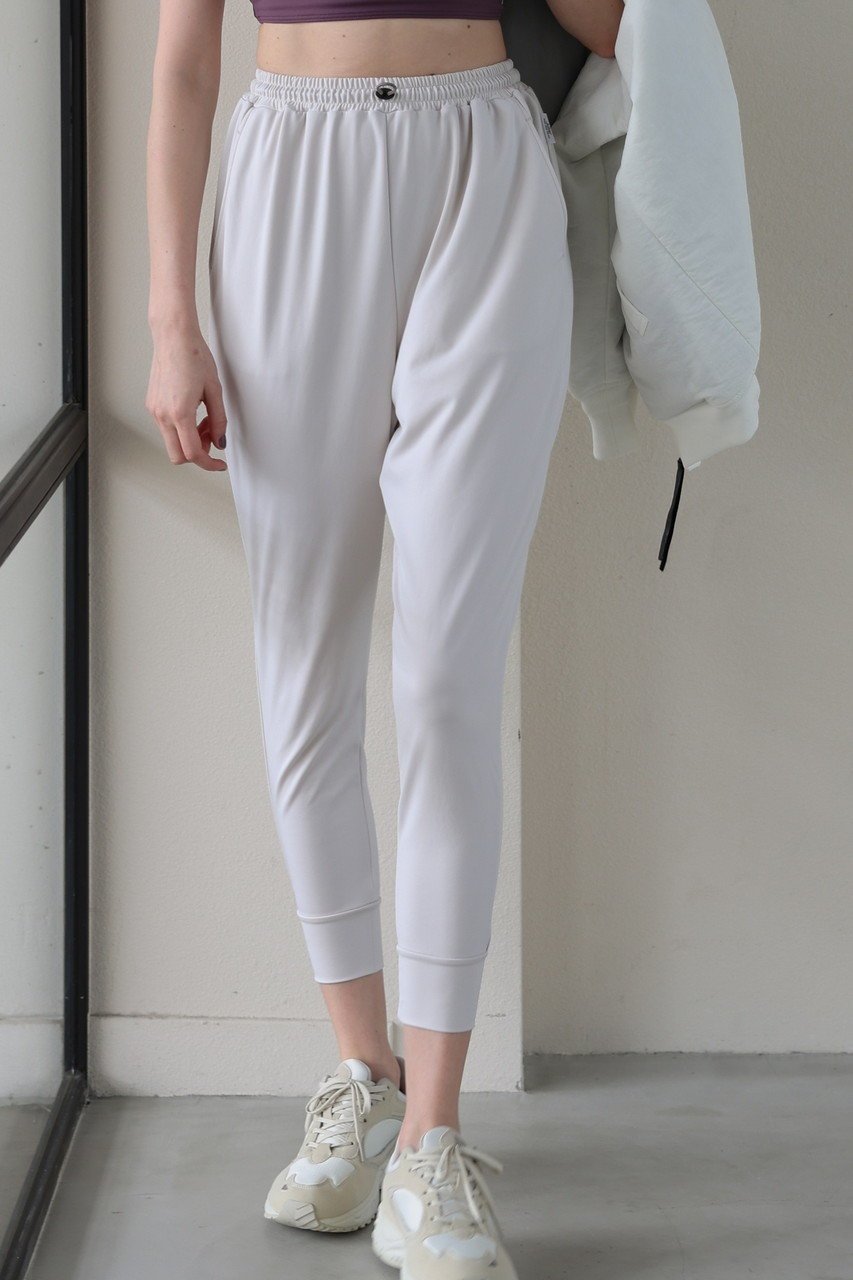 【ジュリエ/Julier】のジェントルスムースギャザーパンツ 人気、トレンドファッション・服の通販 founy(ファニー) 　ファッション　Fashion　レディースファッション　Fashion for Women　パンツ　Pants & Trousers　スポーツウェア　Functional & Stylish Sportswear　スポーツ パンツ　Workout Pants / Training Shorts / Joggers　スポーツ　Sports, Activewear　フォルム　Silhouette, Form　ヨガ　Yoga, Yoga Wear　リラックス　Relax, Relaxed Fit　レギンス　Leggings, Stretch Pants　ワーク　Workwear, Utility Style　エレガント 上品　Elegant　再入荷　Restock / Back in Stock　other-7|ID: prp329100004938126 ipo3291000000037054407