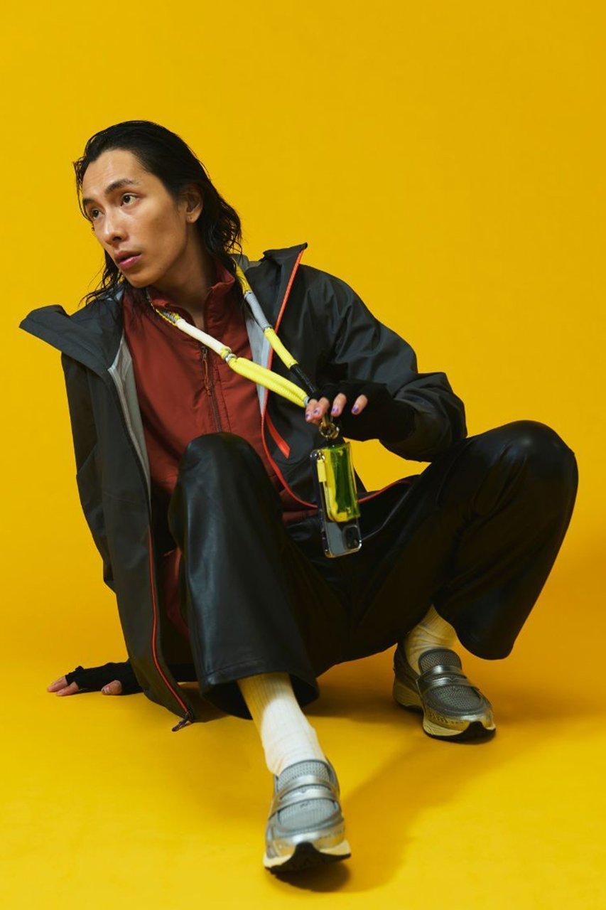 【エーシーン/A SCENE】のiPhone17/17Pro/17ProMax B&C PVC clear case 人気、トレンドファッション・服の通販 founy(ファニー) 　ファッション　Fashion　レディースファッション　Fashion for Women　2026年　2026　iPhone アイフォーン　iPhone　グラデーション　Gradient, Ombre　ショルダー　Shoulder, Shoulder Strap　スマホケース　Smartphone Case　チャーム　Charm, Pendant　ポケット　Pocket, Pocket Detail　ラップ　Wrap, Wrap Design　再入荷　Restock / Back in Stock　夏　Summer　定番　Standard, Basic Item　春　Spring　S/S・春夏　SS, Spring/Summer, Warm Season　other-8|ID: prp329100004938187 ipo3291000000037054999