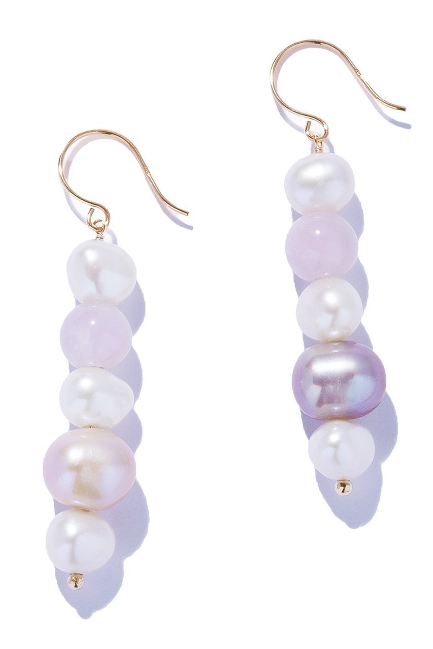 【ルボンボン/les bonbon】のplayfully pearl ピアス 人気、トレンドファッション・服の通販 founy(ファニー) 　ファッション　Fashion　レディースファッション　Fashion for Women　ジュエリー　Jewelry　ファッションリング　Fashion Rings　イヤリング・フープ・ドロップタイプ　Hoop, Drop & Clip Earrings　イヤリング　Earrings　パール　Pearl, Pearl Accent　再入荷　Restock / Back in Stock　 other-1|ID: prp329100004938206 ipo3291000000037055150