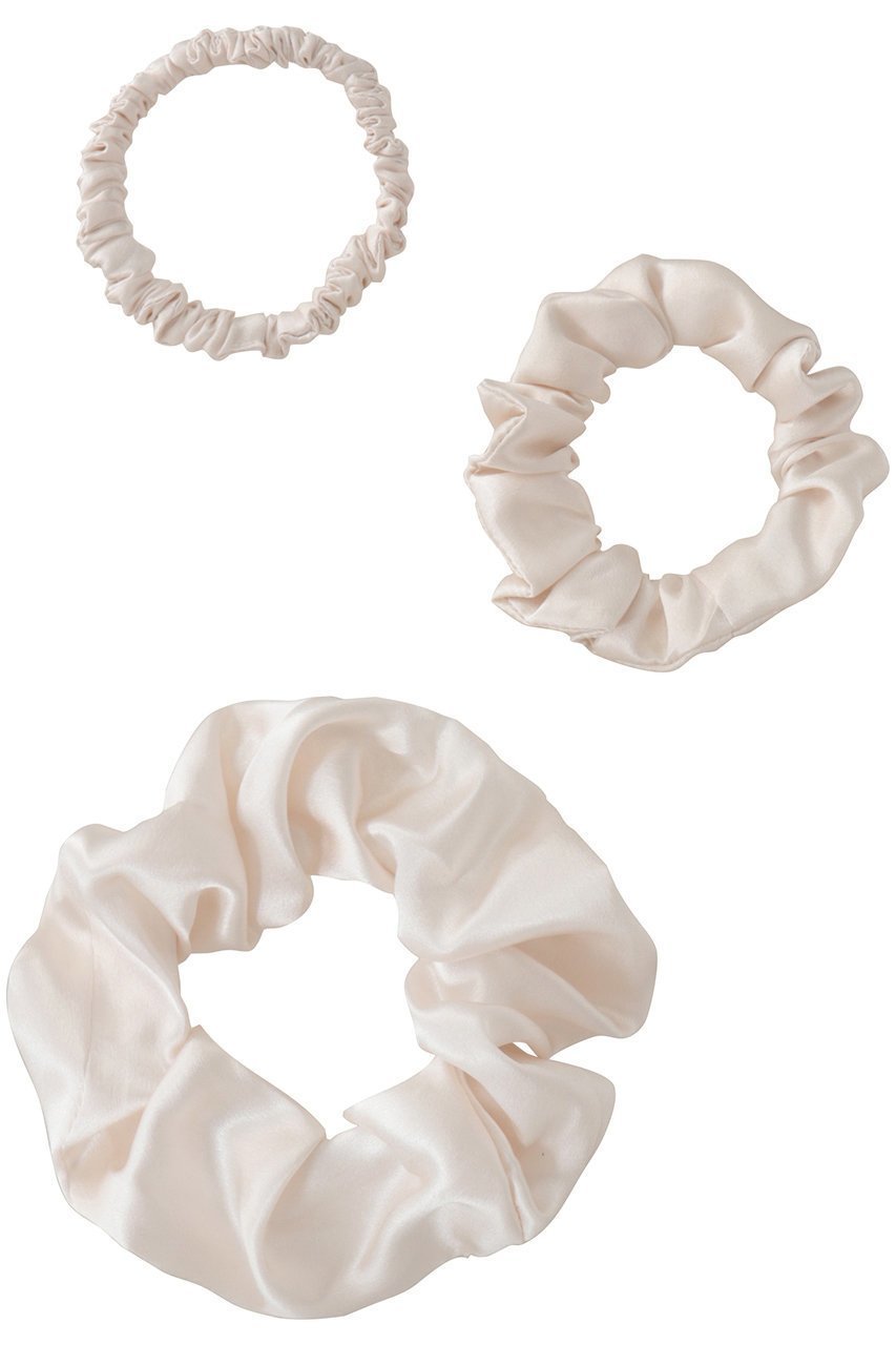 【フートーキョー/Foo Tokyo】のシルクシュシュセット インテリア・キッズ・メンズ・レディースファッション・服の通販 founy(ファニー) 　ファッション　Fashion　レディースファッション　Fashion for Women　シュシュ&ヘアアクセ/ヘアアレンジ　Scrunchies & Hair Accessories　おすすめ　Recommended / Our Picks　アクセサリー　Fashion Accessories　ギフト プレゼント　Gift / Present　シルク　Silk, 100% Silk　シンプル　Simple, Minimal　ボックス　Boxy, Box Shape　再入荷　Restock / Back in Stock　パールホワイト|ID: prp329100004938230 ipo3291000000037055391