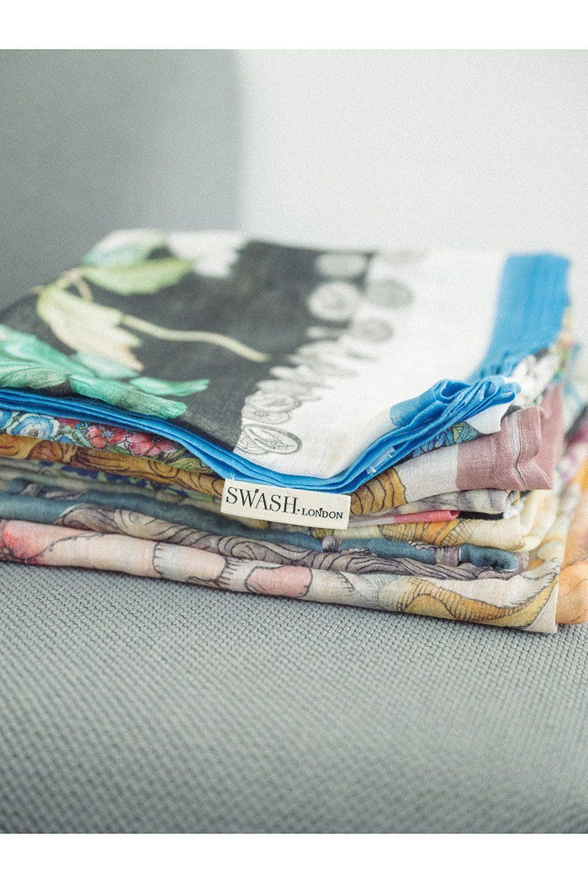 【スウォッシュロンドン/SWASH LONDON】のBotany Giltストール 約120cmx約120cm 人気、トレンドファッション・服の通販 founy(ファニー) 　ファッション　Fashion　レディースファッション　Fashion for Women　ストール　Soft & Warm Scarves　マフラー・スヌード / 冬小物の定番　Scarves & Mufflers　コイン　Coin, Coin Design　スカーフ　Scarf, Neckwear　ストール　Stole, Wrap　フリンジ　Fringe, Tassel　マフラー　Scarf, Muffler　再入荷　Restock / Back in Stock　other-3|ID: prp329100004938256 ipo3291000000037055673