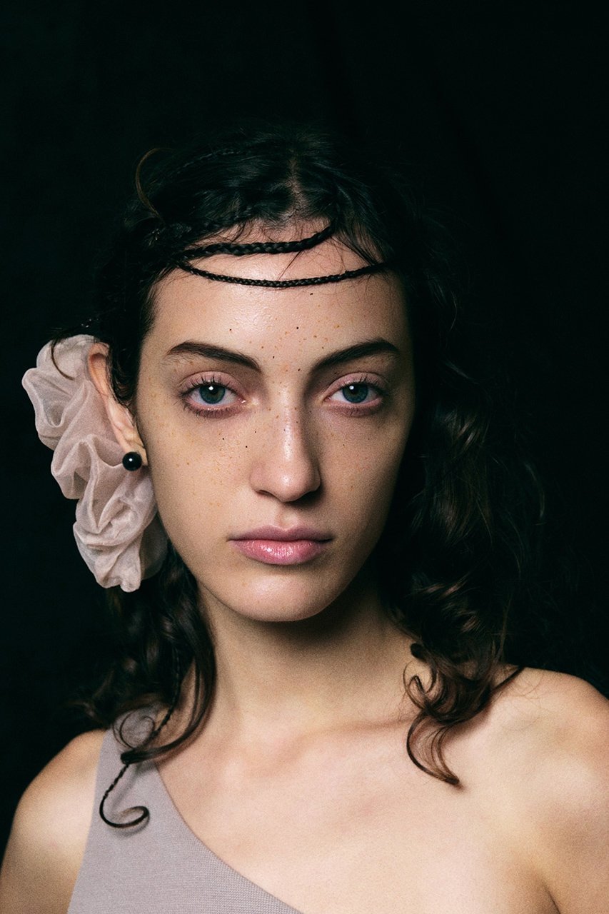 【スタニングルアー/STUNNING LURE】の【nous】ヘアクリップ gleam clip 人気、トレンドファッション・服の通販 founy(ファニー) 　ファッション　Fashion　レディースファッション　Fashion for Women　シュシュ&ヘアアクセ/ヘアアレンジ　Scrunchies & Hair Accessories　おすすめ　Recommended / Our Picks　アクセサリー　Fashion Accessories　オーガンジー　Organza Fabric　バレッタ　Barrette, Hair Clip　ブローチ　Brooch, Pin Brooch　再入荷　Restock / Back in Stock　夏　Summer　other-4|ID: prp329100004938293 ipo3291000000037056072