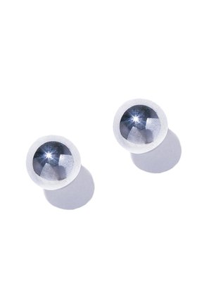 【クイップ クエイント/quip queint】のbowling orb ピアス 大人の最旬トレンドファッション＆コーディネート founy(ファウニー) ファッション Fashion レディースファッション Fashion for Women ジュエリー Jewelry ファッションリング Fashion Rings イヤリング・フープ・ドロップタイプ Hoop, Drop & Clip Earrings おすすめ Recommended / Our Picks イヤリング Earrings クール Cool, Chic シンプル Simple, Minimal ジャケット Jacket, Outerwear デコルテ Décolleté, Neckline メタリック Metallic, Shiny Finish モダン Modern, Contemporary 再入荷 Restock / Back in Stock |ID:prp329100004938613