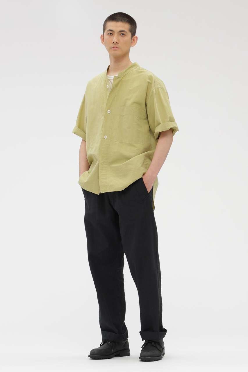 【マーガレット ハウエル/MARGARET HOWELL / MEN】のHIGH COUNT DRY COTTON LINEN SHIRT 人気、トレンドファッション・服の通販 founy(ファニー) 　ファッション　Fashion　レディースファッション　Fashion for Women　トップス・カットソー　Cut & Sew Tops　シャツ・ブラウス・オフィスカジュアル　Elegant Blouses & Button-Ups　コンパクト　Compact, Small Size　ショート　Short, Short Length　スタンド　Stand Collar, Upright Stand　スリーブ　Sleeve, Long Sleeve / Short Sleeve　パッチ　Patch, Appliqué　ポケット　Pocket, Pocket Detail　リネン　Linen, Linen Fabric　ワーク　Workwear, Utility Style　新作・新入荷　New Arrivals / New In　other-2|ID: prp329100004938766 ipo3291000000037059898