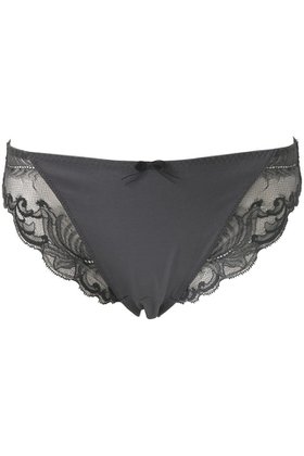 【ランジェリーク/LANGELIQUE】のテラス3 スタンダード 人気、トレンドファッション・服の通販 founy(ファニー) ファッション Fashion レディースファッション Fashion for Women 下着・ランジェリー Lingerie & Intimates ショーツ・ランジェリー用ボトムス Panties / Briefs / Lingerie Bottoms おすすめ Recommended / Our Picks エレガント 上品 Elegant ショーツ Shorts, Short Pants スタンダード Standard, Basic セットアップ Set-Up, Coordinated Outfit ランジェリー Lingerie, Intimate Wear レース Lace, Lace Fabric 再入荷 Restock / Back in Stock |ID:prp329100004941571