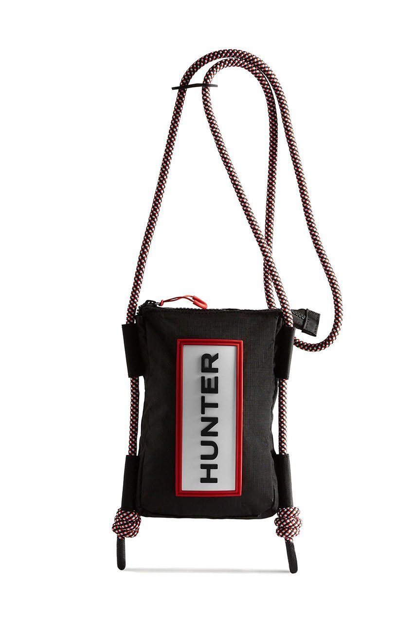 【ハンター/HUNTER】のトラベル リップストップ リサイクル ナイロン フォンポーチ インテリア・キッズ・メンズ・レディースファッション・服の通販 founy(ファニー) 　ファッション　Fashion　レディースファッション　Fashion for Women　ポーチ&ミニバッグ　Pouches & Mini Bags　ユニセックス　Unisex, Genderless　トラベル　Travel, Travel Gear　ポケット　Pocket, Pocket Detail　ポーチ　Pouch, Small Case　リップ　Lip, Lip Motif　新作・新入荷　New Arrivals / New In　ブラック/レッドボックスロゴ|ID: prp329100004941645 ipo3291000000037088157