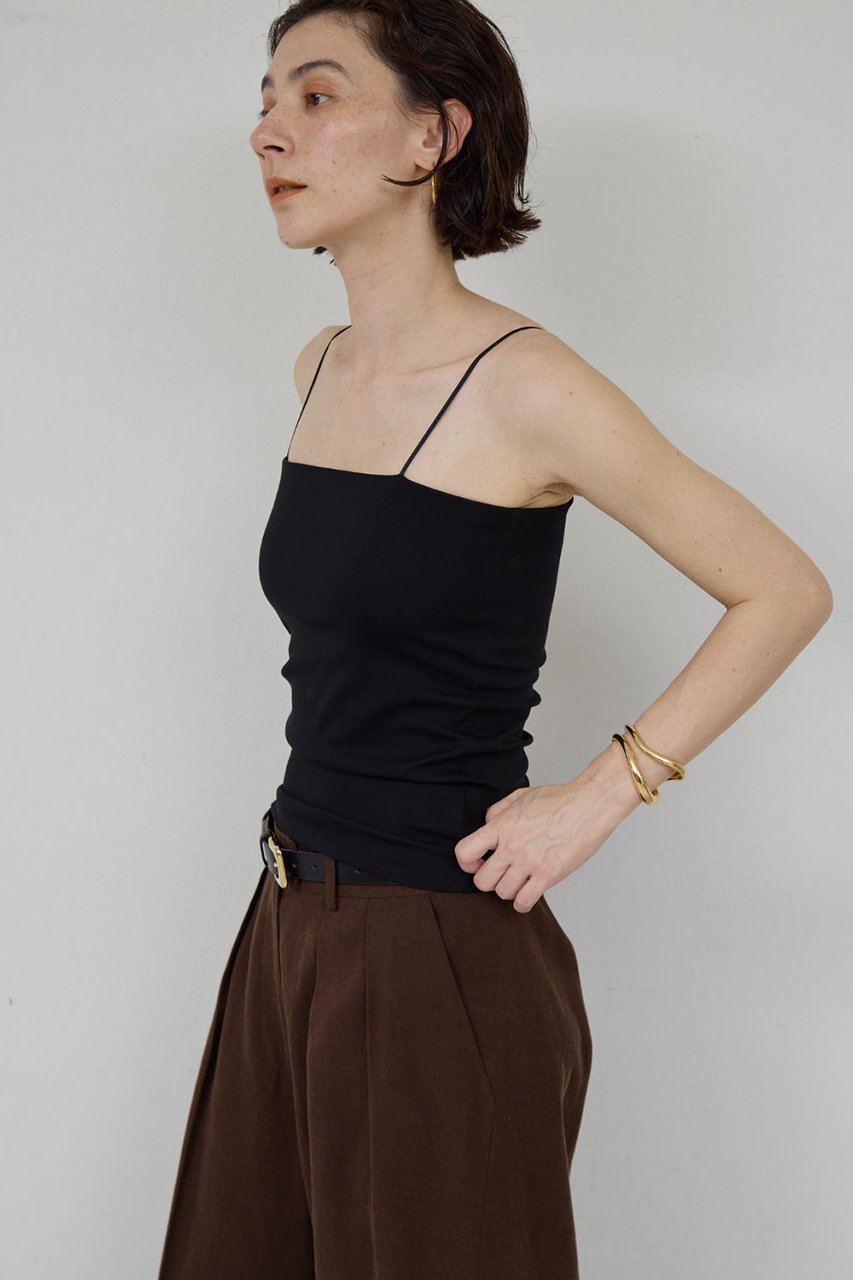 【ガリャルダガランテ/GALLARDAGALANTE】のカップ付きベアキャミソール インテリア・キッズ・メンズ・レディースファッション・服の通販 founy(ファニー) 　ファッション　Fashion　レディースファッション　Fashion for Women　トップス・カットソー　Cut & Sew Tops　キャミソール&ノースリーブ　Camisoles & Sleeveless Tops　シャツ・ブラウス・オフィスカジュアル　Elegant Blouses & Button-Ups　ロングTシャツ・Tシャツ　Longline T-Shirts & Tees　カットソー・ベーシックTシャツ　Cut-and-Sewn Tops / Stretch Tees & Basics　インナー　Innerwear　キャミソール　Camisole, Spaghetti Strap Top　タンク　Tank Top, Sleeveless Top　ラップ　Wrap, Wrap Design　新作・新入荷　New Arrivals / New In　ブラック|ID: prp329100004942410 ipo3291000000037094793