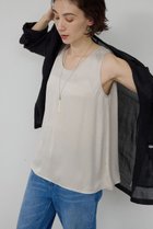 【ガリャルダガランテ/GALLARDAGALANTE】のエアリーサテンタンク 人気、トレンドファッション・服の通販 founy(ファニー) ファッション Fashion レディースファッション Fashion for Women トップス・カットソー Cut & Sew Tops キャミソール&ノースリーブ Camisoles & Sleeveless Tops シャツ・ブラウス・オフィスカジュアル Elegant Blouses & Button-Ups ロングTシャツ・Tシャツ Longline T-Shirts & Tees カットソー・ベーシックTシャツ Cut-and-Sewn Tops / Stretch Tees & Basics とろみ Fluid, Flowy Fabric インナー Innerwear キャミソール Camisole, Spaghetti Strap Top タンク Tank Top, Sleeveless Top 夏 Summer 新作・新入荷 New Arrivals / New In thumbnail ライトベージュ|ID: prp329100004942412 ipo3291000000037094812