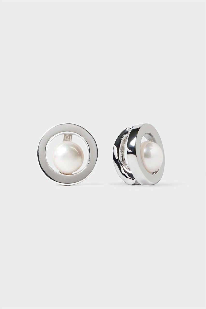 【アヤミ ジュエリー/AYAMI jewelry】のCircle Pearl イヤリング 人気、トレンドファッション・服の通販 founy(ファニー) 　ファッション　Fashion　レディースファッション　Fashion for Women　ジュエリー　Jewelry　ファッションリング　Fashion Rings　イヤリング・フープ・ドロップタイプ　Hoop, Drop & Clip Earrings　イヤリング　Earrings　サークル　Circle, Round Design　パール　Pearl, Pearl Accent　フォルム　Silhouette, Form　メタル　Metal, Metal Parts　新作・新入荷　New Arrivals / New In　 other-1|ID: prp329100004942424 ipo3291000000037094887