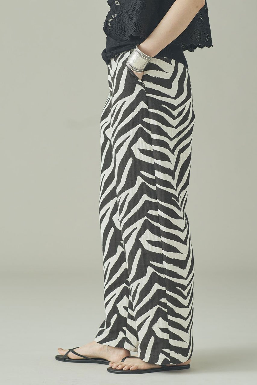 【カレンソロジー/Curensology】の〈C.S.G〉ゼブラジャカードパンツ 人気、トレンドファッション・服の通販 founy(ファニー) 　ファッション　Fashion　レディースファッション　Fashion for Women　パンツ　Pants & Trousers　シンプル　Simple, Minimal　ジャカード／ジャガード　Jacquard, Woven Pattern　スマート　Smart, Elegant　バランス　Balance, Style Balance　フランス　France, French　おすすめ　Recommended / Our Picks　新作・新入荷　New Arrivals / New In　other-3|ID: prp329100004942496 ipo3291000000037095412