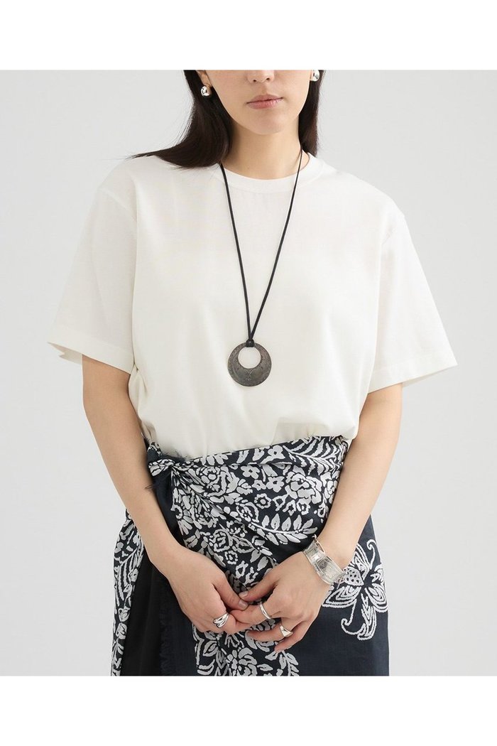 【カオス/Chaos】のリリスTシャツ インテリア・キッズ・メンズ・レディースファッション・服の通販 founy(ファニー) https://founy.com/ ファッション Fashion レディースファッション Fashion for Women トップス・カットソー Cut & Sew Tops シャツ・ブラウス・オフィスカジュアル Elegant Blouses & Button-Ups ロングTシャツ・Tシャツ Longline T-Shirts & Tees カットソー・ベーシックTシャツ Cut-and-Sewn Tops / Stretch Tees & Basics カットソー Cut and Sewn Top ショート Short, Short Length スリット Slit, Slit Detail スリーブ Sleeve, Long Sleeve / Short Sleeve ボトム Bottoms, Lower Wear エレガント 上品 Elegant 新作・新入荷 New Arrivals / New In |ID: prp329100004942498 ipo3291000000037095428