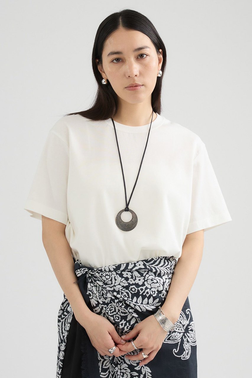 【カオス/Chaos】のリリスTシャツ インテリア・キッズ・メンズ・レディースファッション・服の通販 founy(ファニー) 　ファッション　Fashion　レディースファッション　Fashion for Women　トップス・カットソー　Cut & Sew Tops　シャツ・ブラウス・オフィスカジュアル　Elegant Blouses & Button-Ups　ロングTシャツ・Tシャツ　Longline T-Shirts & Tees　カットソー・ベーシックTシャツ　Cut-and-Sewn Tops / Stretch Tees & Basics　カットソー　Cut and Sewn Top　ショート　Short, Short Length　スリット　Slit, Slit Detail　スリーブ　Sleeve, Long Sleeve / Short Sleeve　ボトム　Bottoms, Lower Wear　エレガント 上品　Elegant　新作・新入荷　New Arrivals / New In　ホワイト|ID: prp329100004942498 ipo3291000000037095429