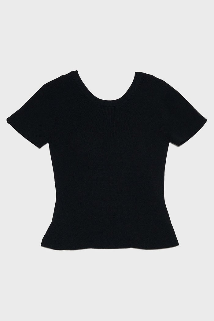 【ナイスナイスモーメント/NICENICE MOMENT】のコンパクト Tシャツ(不織布カップ付き) インテリア・キッズ・メンズ・レディースファッション・服の通販 founy(ファニー) https://founy.com/ ファッション Fashion レディースファッション Fashion for Women トップス・カットソー Cut & Sew Tops ニット Knit Tops & Sweaters シャツ・ブラウス・オフィスカジュアル Elegant Blouses & Button-Ups ロングTシャツ・Tシャツ Longline T-Shirts & Tees カジュアルプルオーバー・ニットトップス Pullovers & Knit Tops / Casual Pullovers 2026年 2026 2026春夏・S/S Spring/Summer 2026 SS26 インナー Innerwear キャップ Cap, Baseball Cap コンパクト Compact, Small Size スリーブ Sleeve, Long Sleeve / Short Sleeve ホールガーメント WholeGarment, Seamless Knit 新作・新入荷 New Arrivals / New In |ID: prp329100004942504 ipo3291000000037095483