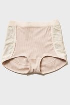 【ナイスナイスモーメント/NICENICE MOMENT】のミドル ボクサー 人気、トレンドファッション・服の通販 founy(ファニー) ファッション Fashion レディースファッション Fashion for Women 下着・ランジェリー Lingerie & Intimates ショーツ・ランジェリー用ボトムス Panties / Briefs / Lingerie Bottoms おすすめ Recommended / Our Picks サテン Satin, Glossy Fabric ショーツ Shorts, Short Pants スタイリッシュ Stylish, Fashionable スポーティ Sporty, Casual Athletic セットアップ Set-Up, Coordinated Outfit ミドル Middle Length, Mid Height ランジェリー Lingerie, Intimate Wear 定番 Standard, Basic Item 新作・新入荷 New Arrivals / New In thumbnail アーモンド|ID: prp329100004942526 ipo3291000000037095635