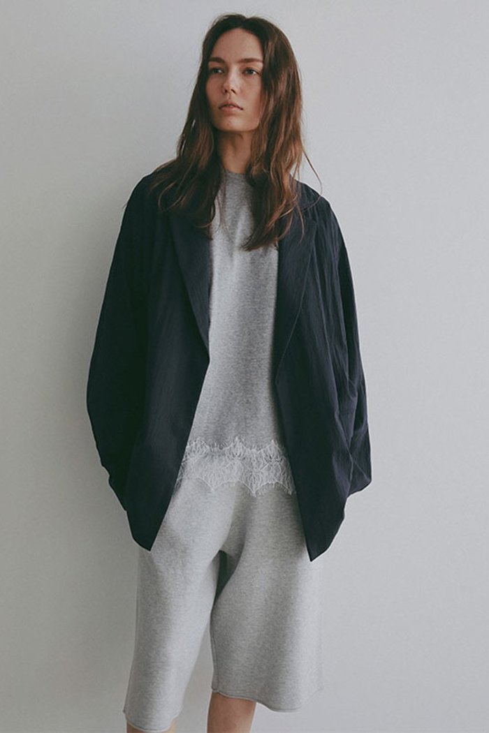 【エトレトウキョウ/ETRE TOKYO】のナイロンエアリージャケット インテリア・キッズ・メンズ・レディースファッション・服の通販 founy(ファニー) https://founy.com/ ファッション Fashion レディースファッション Fashion for Women アウター Coat / Outerwear Collection レディースジャケット・軽アウター Jackets おすすめ Recommended / Our Picks カットソー Cut and Sewn Top カーディガン Cardigan, Knitwear ジャケット Jacket, Outerwear スラックス Slacks, Dress Pants タンク Tank Top, Sleeveless Top デニム Denim, Jeans Material バランス Balance, Style Balance フォルム Silhouette, Form リラックス Relax, Relaxed Fit 新作・新入荷 New Arrivals / New In 春 Spring |ID: prp329100004942559 ipo3291000000037095845