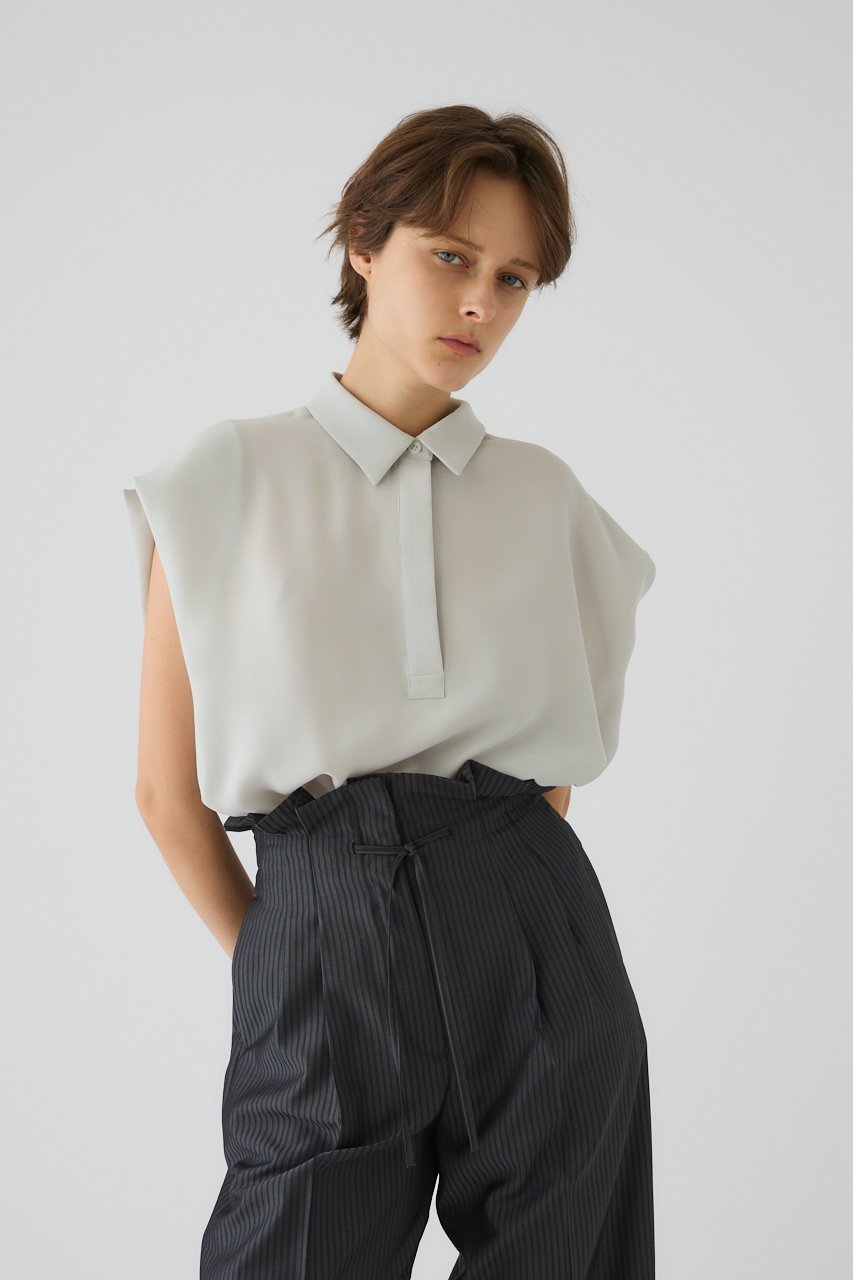 【リムアーク/RIM.ARK】の【5/1 10:00販売開始】Box silhouette woven SH/シャツ インテリア・キッズ・メンズ・レディースファッション・服の通販 founy(ファニー) 　ファッション　Fashion　レディースファッション　Fashion for Women　トップス・カットソー　Cut & Sew Tops　シャツ・ブラウス・オフィスカジュアル　Elegant Blouses & Button-Ups　おすすめ　Recommended / Our Picks　ショート　Short, Short Length　スマート　Smart, Elegant　スラックス　Slacks, Dress Pants　スリーブ　Sleeve, Long Sleeve / Short Sleeve　タイトスカート　Pencil Skirt, Tight Skirt　フロント　Front, Front Design　ボックス　Boxy, Box Shape　新作・新入荷　New Arrivals / New In　ライトグレー|ID: prp329100004942604 ipo3291000000037096311