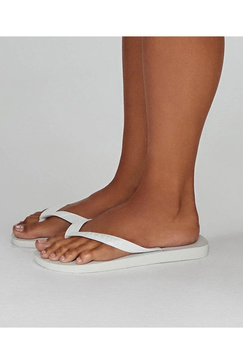 【ハワイアナス/havaianas】のTOP ビーチサンダル 人気、トレンドファッション・服の通販 founy(ファニー) 　ファッション　Fashion　レディースファッション　Fashion for Women　ユニセックス　Unisex, Genderless　コレクション　Collection, Seasonal Line　サンダル　Sandals, Summer Shoes　ビーチ　Beach, Seaside　フィット　Fit, Slim Fit　定番　Standard, Basic Item　新作・新入荷　New Arrivals / New In　軽量　Lightweight, Ultra Light　other-2|ID: prp329100004942614 ipo3291000000037096396