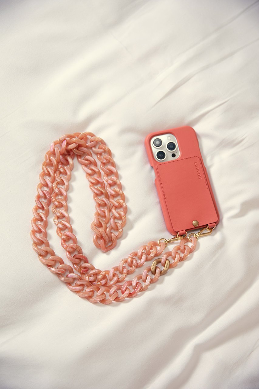 【ルヴィニ パリ/Louvini Paris】のiPhone16 スマホケース LOU 人気、トレンドファッション・服の通販 founy(ファニー) 　ファッション　Fashion　レディースファッション　Fashion for Women　iPhone アイフォーン　iPhone　なめらか　Smooth, Silky Texture　カメラ　Camera Accessories　スマホケース　Smartphone Case　ポケット　Pocket, Pocket Detail　再入荷　Restock / Back in Stock　other-5|ID: prp329100004942699 ipo3291000000037097095