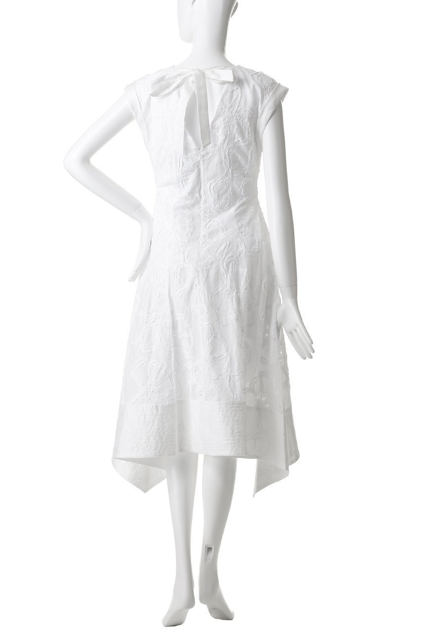 【スリーワン フィリップリム/3.1 Phillip Lim】の3Dフラワー刺しゅう ベルテッド ミディドレス with ハンカチーフヘム 人気、トレンドファッション・服の通販 founy(ファニー) 　ファッション　Fashion　レディースファッション　Fashion for Women　ワンピース　Dresses　フォーマル・パーティードレス・結婚式用ドレス　Elegant & Casual Dresses　チュニック　Tunic Tops & Dresses　チュニック　Tunic, Long Top　ドレス　Dress, One-Piece　フラワー　Flower, Floral　モダン　Modern, Contemporary　ラグジュアリー　Luxury, Elegant　リボン　Ribbon, Bow　新作・新入荷　New Arrivals / New In　結婚式　Wedding　other-4|ID: prp329100004942938 ipo3291000000037100258