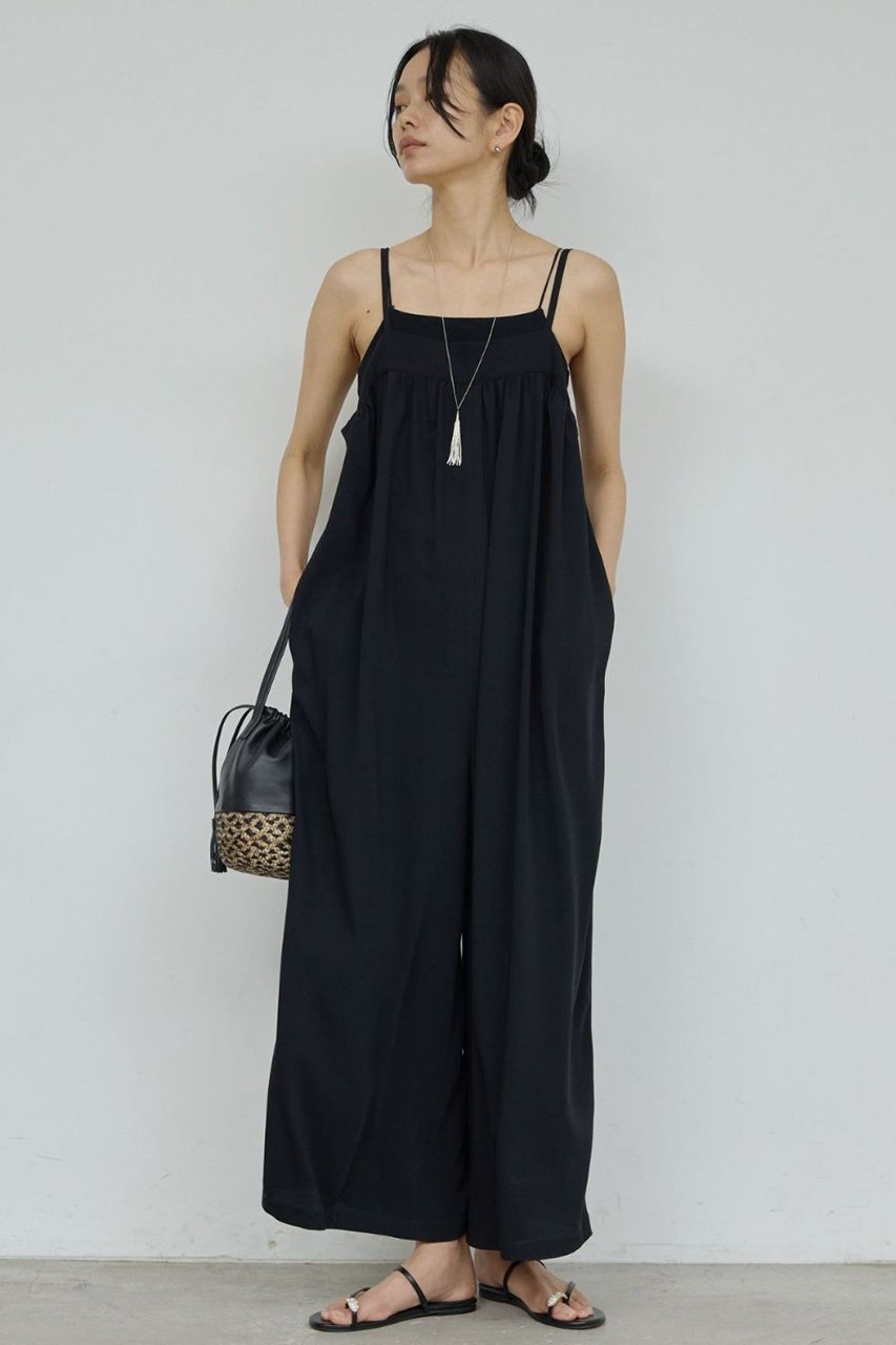 【ガリャルダガランテ/GALLARDAGALANTE】のギャザーオールインワン 人気、トレンドファッション・服の通販 founy(ファニー) 　ファッション　Fashion　レディースファッション　Fashion for Women　パンツ　Pants & Trousers　ギャザー　Gathered, Ruffled　ラップ　Wrap, Wrap Design　新作・新入荷　New Arrivals / New In　 other-1|ID: prp329100004942945 ipo3291000000037100306