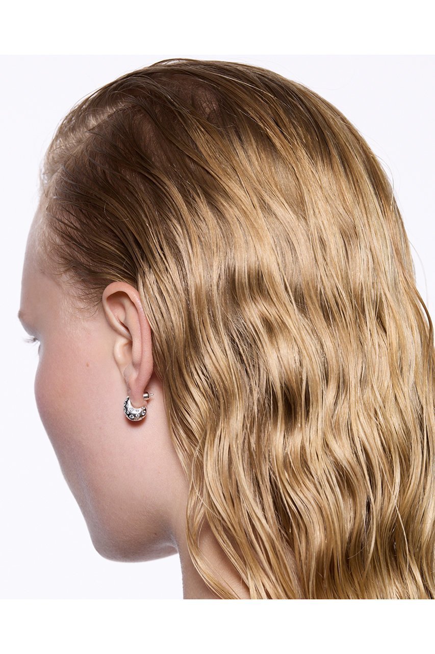 【マリア ブラック/MARIA BLACK】のTryvann Popcorn イヤリング(片耳用) 人気、トレンドファッション・服の通販 founy(ファニー) 　ファッション　Fashion　レディースファッション　Fashion for Women　ジュエリー　Jewelry　ファッションリング　Fashion Rings　イヤリング・フープ・ドロップタイプ　Hoop, Drop & Clip Earrings　なめらか　Smooth, Silky Texture　イヤリング　Earrings　オーバル　Oval Design　フィット　Fit, Slim Fit　フォルム　Silhouette, Form　モダン　Modern, Contemporary　新作・新入荷　New Arrivals / New In　片耳　One-Ear, Single Earring　other-2|ID: prp329100004942957 ipo3291000000037100377