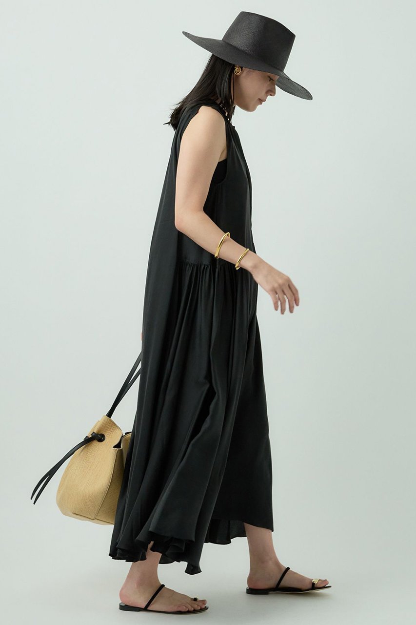 【カオス/Chaos】のサンディングシルクワンピース 人気、トレンドファッション・服の通販 founy(ファニー) 　ファッション　Fashion　レディースファッション　Fashion for Women　ワンピース　Dresses　チュニック　Tunic Tops & Dresses　なめらか　Smooth, Silky Texture　ギャザー　Gathered, Ruffled　サテン　Satin, Glossy Fabric　シルク　Silk, 100% Silk　ジャケット　Jacket, Outerwear　チュニック　Tunic, Long Top　ドレス　Dress, One-Piece　フレア　Flare, Flared　ロング　Long, Long-Length　エレガント 上品　Elegant　夏　Summer　新作・新入荷　New Arrivals / New In　春　Spring　S/S・春夏　SS, Spring/Summer, Warm Season　A/W・秋冬　Autumn/Winter　other-3|ID: prp329100004942974 ipo3291000000037100503