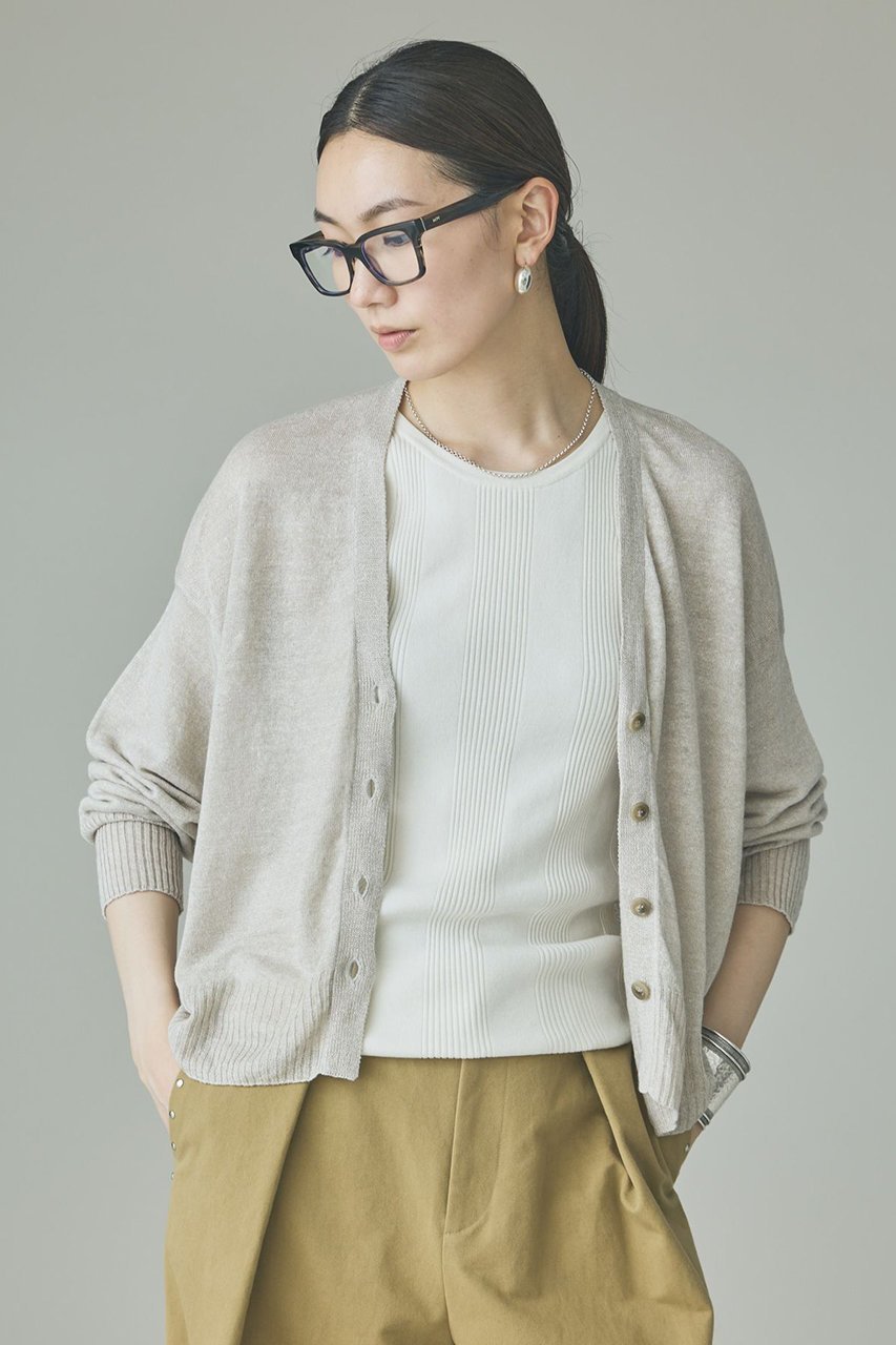【カレンソロジー/Curensology】のリネンVネックカーディガン インテリア・キッズ・メンズ・レディースファッション・服の通販 founy(ファニー) 　ファッション　Fashion　レディースファッション　Fashion for Women　トップス・カットソー　Cut & Sew Tops　ニット　Knit Tops & Sweaters　カーディガン・羽織り　Layered Style Cardigans　Vネックトップス　V-Neck Tops / V-Cut Neckline Shirts　おすすめ　Recommended / Our Picks　カーディガン　Cardigan, Knitwear　キャミソール　Camisole, Spaghetti Strap Top　タンク　Tank Top, Sleeveless Top　バランス　Balance, Style Balance　ホールガーメント　WholeGarment, Seamless Knit　リネン　Linen, Linen Fabric　リラックス　Relax, Relaxed Fit　ワイド　Wide, Wide Fit　新作・新入荷　New Arrivals / New In　日本製　Made In Japan　ライトグレー|ID: prp329100004942987 ipo3291000000037100595