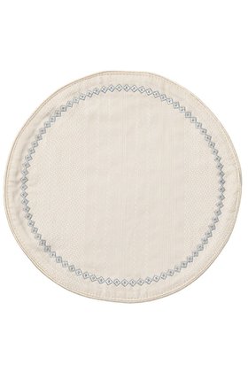 【マールマール/MARLMARL】の【MATO by MARLMARL】ORBITA HAND TOWEL ハンドタオル 人気、トレンドファッション・服の通販 founy(ファニー) ファッション Fashion レディースファッション Fashion for Women レイングッズ・傘・晴雨兼用傘 Umbrellas & Rain Gear 傘 Umbrella, Parasol シルバー Silver, Metallic Silver タオル Towel, Bath Towel 時計 Watch, Wristwatch ハンカチ Handkerchief, Hanky ハンド Hand, Handmade パイピング Piping, Trim Design フォルム Silhouette, Form ラウンド Round, Round Neck ワンポイント One Point, Statement Accent おすすめ Recommended / Our Picks エレガント 上品 Elegant ギフト プレゼント Gift / Present 新作・新入荷 New Arrivals / New In |ID:prp329100004948310