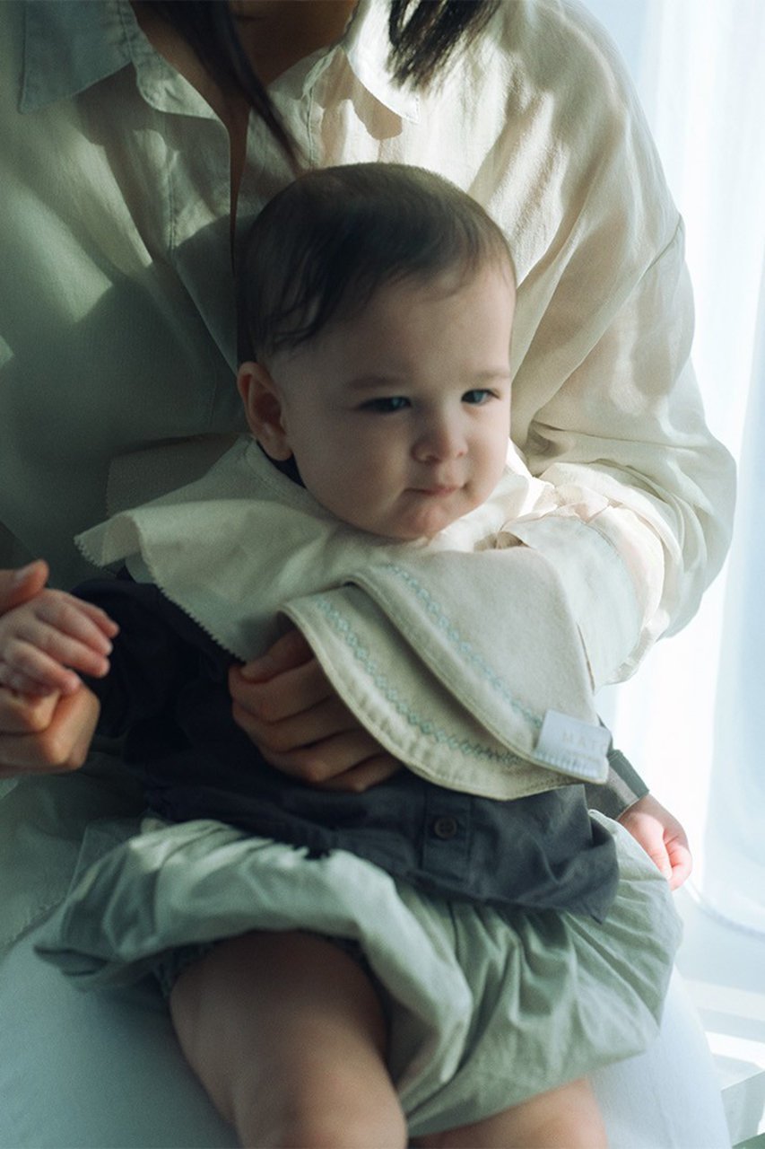 【マールマール/MARLMARL】の【MATO by MARLMARL】ORBITA HAND TOWEL ハンドタオル 人気、トレンドファッション・服の通販 founy(ファニー) 　ファッション　Fashion　レディースファッション　Fashion for Women　レイングッズ・傘・晴雨兼用傘　Umbrellas & Rain Gear　傘　Umbrella, Parasol　シルバー　Silver, Metallic Silver　タオル　Towel, Bath Towel　時計　Watch, Wristwatch　ハンカチ　Handkerchief, Hanky　ハンド　Hand, Handmade　パイピング　Piping, Trim Design　フォルム　Silhouette, Form　ラウンド　Round, Round Neck　ワンポイント　One Point, Statement Accent　おすすめ　Recommended / Our Picks　エレガント 上品　Elegant　ギフト プレゼント　Gift / Present　新作・新入荷　New Arrivals / New In　other-8|ID: prp329100004948310 ipo3291000000037133139