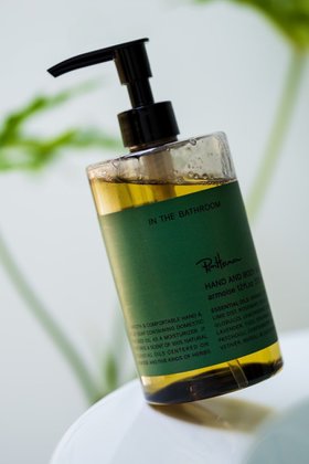 【ロンハーマン/Ron Herman / GOODS】のハンド&ボディウォッシュ アルモアズ 人気、トレンドファッション・服の通販 founy(ファニー) オイル Body Oil オレンジ Orange オーガニック Organic Cotton グラス Glass, Eyewear なめらか Smooth, Silky Texture ハンド Hand, Handmade ラベンダー Lavender ホーム・キャンプ・アウトドア・お取り寄せ Home Living / Home & Lifestyle / Camping Gear / Outdoor Camping ビューティー・ヘルス Beauty & Health Essentials |ID:prp329100004948315