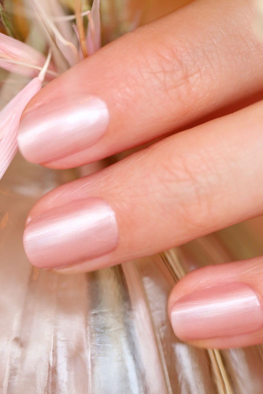 【マニキュリスト グリーン/manucurist green】のグリーン ナチュラル ネイルカラー カーネーション 31024 人気、トレンドファッション・服の通販 founy(ファニー) 　パール　Pearl, Pearl Accent　ローズ　Rose, Rose Motif　定番　Standard, Basic Item　ホーム・キャンプ・アウトドア・お取り寄せ　Home Living / Home & Lifestyle / Camping Gear / Outdoor Camping　ビューティー・ヘルス　Beauty & Health Essentials　other-2|ID: prp329100004948348 ipo3291000000037133382