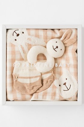 【プリスティン/PRISTINE / KIDS】の【KIDS】うさぎさんの ギフトボックス 人気、トレンドファッション・服の通販 founy(ファニー) ファッション Fashion キッズファッション Fashion for Kids おすすめ Recommended / Our Picks キャラクター Character, Licensed Characters ギフト プレゼント Gift / Present コンパクト Compact, Small Size ストラップシューズ Strap Shoes, Mary Janes ソックス Socks, Hosiery タオル Towel, Bath Towel フィット Fit, Slim Fit ベビー Baby, Babywear ボックス Boxy, Box Shape リボン Ribbon, Bow |ID:prp329100004948767