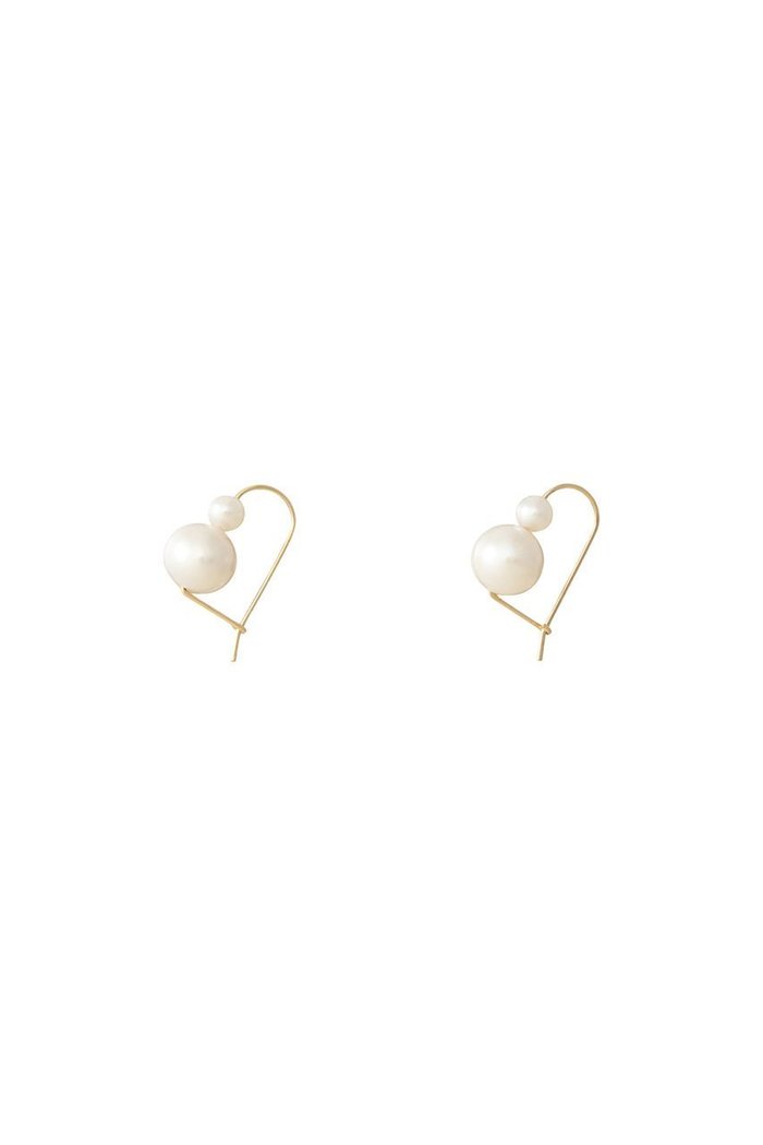 【ナチュラリジュエリ/NATURALI JEWELRY】のボンボンピアス インテリア・キッズ・メンズ・レディースファッション・服の通販 founy(ファウニー) https://founy.com/ ファッション Fashion レディースファッション Fashion for Women ジュエリー Jewelry ファッションリング Fashion Rings イヤリング・フープ・ドロップタイプ Hoop, Drop & Clip Earrings イヤリング Earrings コンビ Combo, Combination Style シンプル Simple, Minimal パーティ Party, Party Style パール Pearl, Pearl Accent フェミニン Feminine, Girly エレガント 上品 Elegant |ID: prp329100004951238 ipo3291000000037335602
