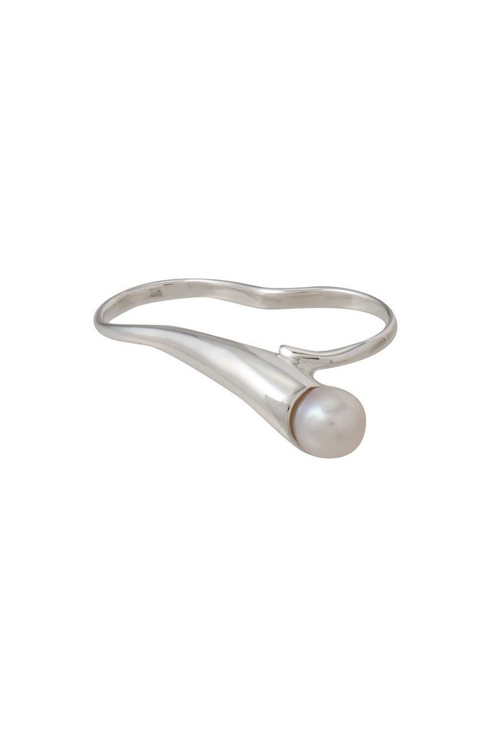 【ナチュラリジュエリ/NATURALI JEWELRY】のSILVER カロスダブルフィンガーリング インテリア・キッズ・メンズ・レディースファッション・服の通販 founy(ファウニー) https://founy.com/ ファッション Fashion レディースファッション Fashion for Women ジュエリー Jewelry なめらか Smooth, Silky Texture シルバー Silver, Metallic Silver パール Pearl, Pearl Accent フォルム Silhouette, Form モチーフ Motif, Design Theme エレガント 上品 Elegant |ID: prp329100004951423 ipo3291000000037335645
