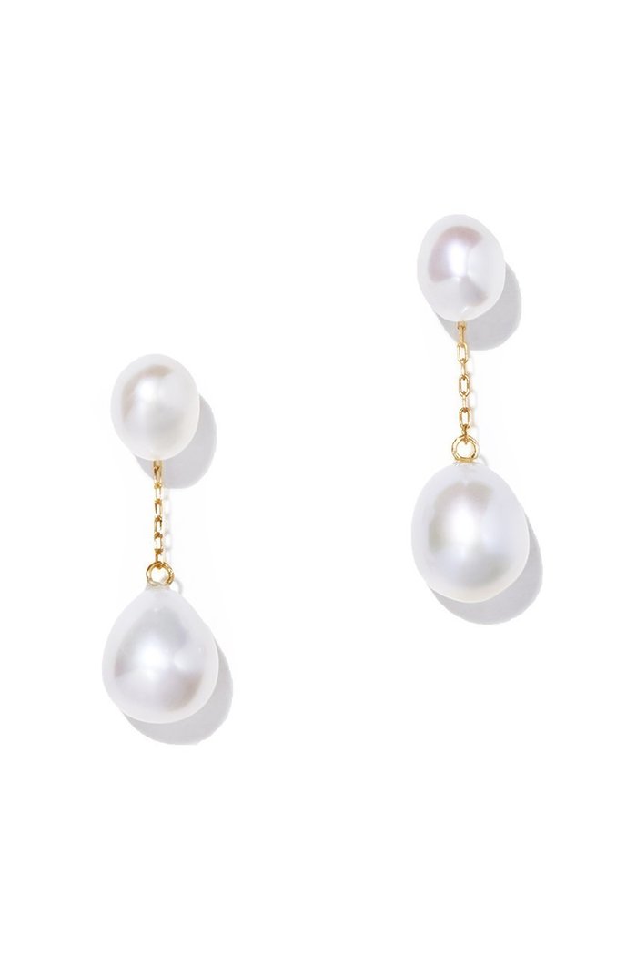 【ルボンボン/les bonbon】のorganic double pearl ピアス インテリア・キッズ・メンズ・レディースファッション・服の通販 founy(ファウニー) https://founy.com/ ファッション Fashion レディースファッション Fashion for Women ジュエリー Jewelry ファッションリング Fashion Rings イヤリング・フープ・ドロップタイプ Hoop, Drop & Clip Earrings イヤリング Earrings エレガント 上品 Elegant シンプル Simple, Minimal チェーン Chain, Chain Strap パール Pearl, Pearl Accent |ID: prp329100004951634 ipo3291000000037157586