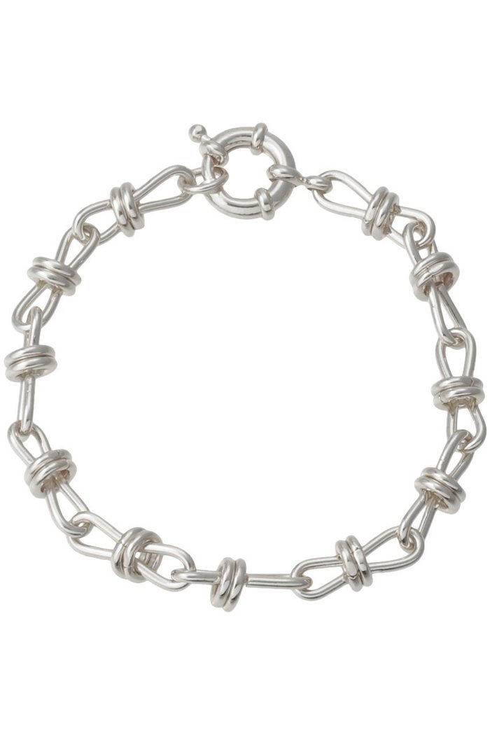 【デイジー ロンドン/DAISY LONDON】の【POLLY SAYER】 KNOT CHAIN ブレスレット インテリア・キッズ・メンズ・レディースファッション・服の通販 founy(ファウニー) https://founy.com/ ファッション Fashion レディースファッション Fashion for Women ジュエリー Jewelry チェーン＆カフブレスレット Cuff & Chain Bracelets バングル・カフブレスレット Bangles & Cuff Bracelets コレクション Collection, Seasonal Line チェーン Chain, Chain Strap ブレスレット Bracelet, Wristband ヴィンテージ Vintage Style 人気 Popular, Best Seller |ID: prp329100004951645 ipo3291000000037157658