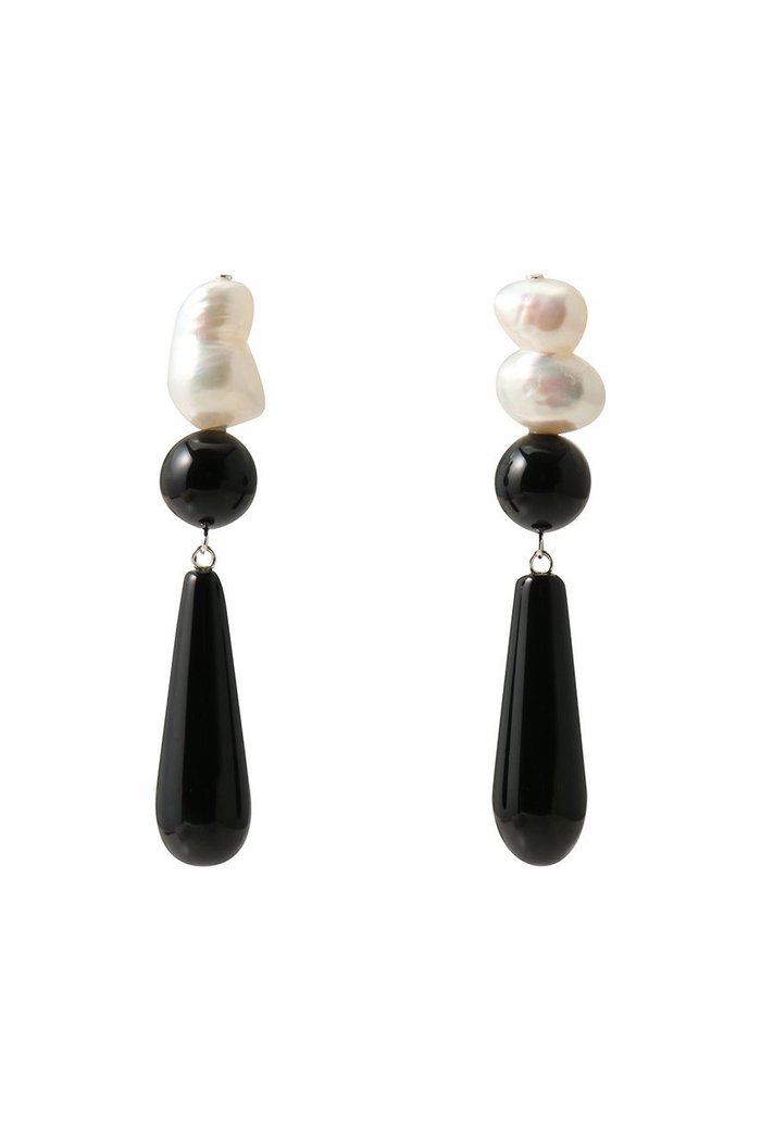 【マルティニーク/martinique】の【Completedworks】H69 イヤリング インテリア・キッズ・メンズ・レディースファッション・服の通販 founy(ファニー) https://founy.com/ ファッション Fashion レディースファッション Fashion for Women ジュエリー Jewelry ファッションリング Fashion Rings イヤリング・フープ・ドロップタイプ Hoop, Drop & Clip Earrings イヤリング Earrings オケージョン Occasion Wear パール Pearl, Pearl Accent フォルム Silhouette, Form |ID: prp329100004951678 ipo3291000000037157867