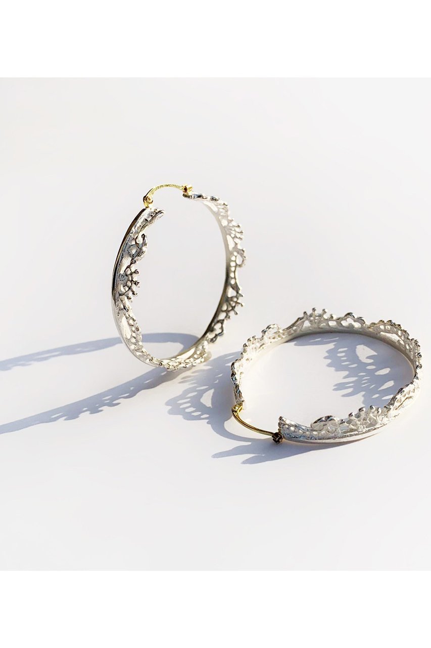 【カオル/KAORU】のFUSION シルバー ピアス L 人気、トレンドファッション・服の通販 founy(ファニー) 　ファッション　Fashion　レディースファッション　Fashion for Women　ジュエリー　Jewelry　ファッションリング　Fashion Rings　イヤリング・フープ・ドロップタイプ　Hoop, Drop & Clip Earrings　イヤリング　Earrings　シルバー　Silver, Metallic Silver　シンプル　Simple, Minimal　フープ　Hoop, Hoop Earrings　モチーフ　Motif, Design Theme　レース　Lace, Lace Fabric　夏　Summer　春　Spring　S/S・春夏　SS, Spring/Summer, Warm Season　other-5|ID: prp329100004951864 ipo3291000000037159029