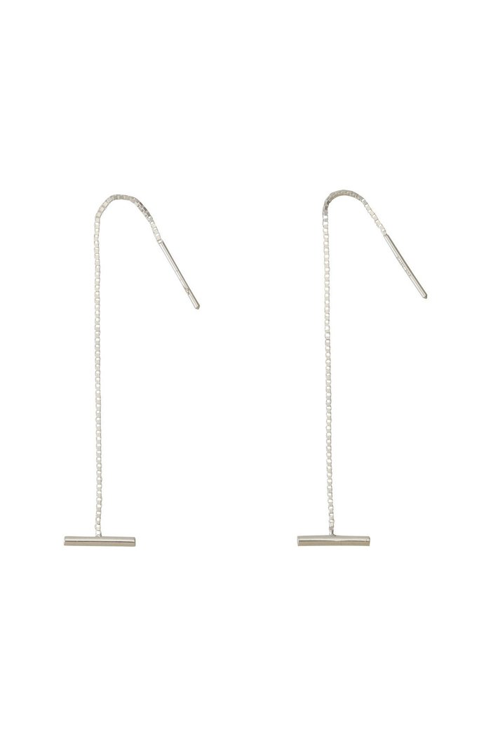 【デイジー ロンドン/DAISY LONDON】のEstee Lalonde T Bar Box Chain ピアス インテリア・キッズ・メンズ・レディースファッション・服の通販 founy(ファウニー) https://founy.com/ ファッション Fashion レディースファッション Fashion for Women ジュエリー Jewelry ファッションリング Fashion Rings イヤリング・フープ・ドロップタイプ Hoop, Drop & Clip Earrings イヤリング Earrings シルバー Silver, Metallic Silver シンプル Simple, Minimal チェーン Chain, Chain Strap モダン Modern, Contemporary |ID: prp329100004951913 ipo3291000000037159324